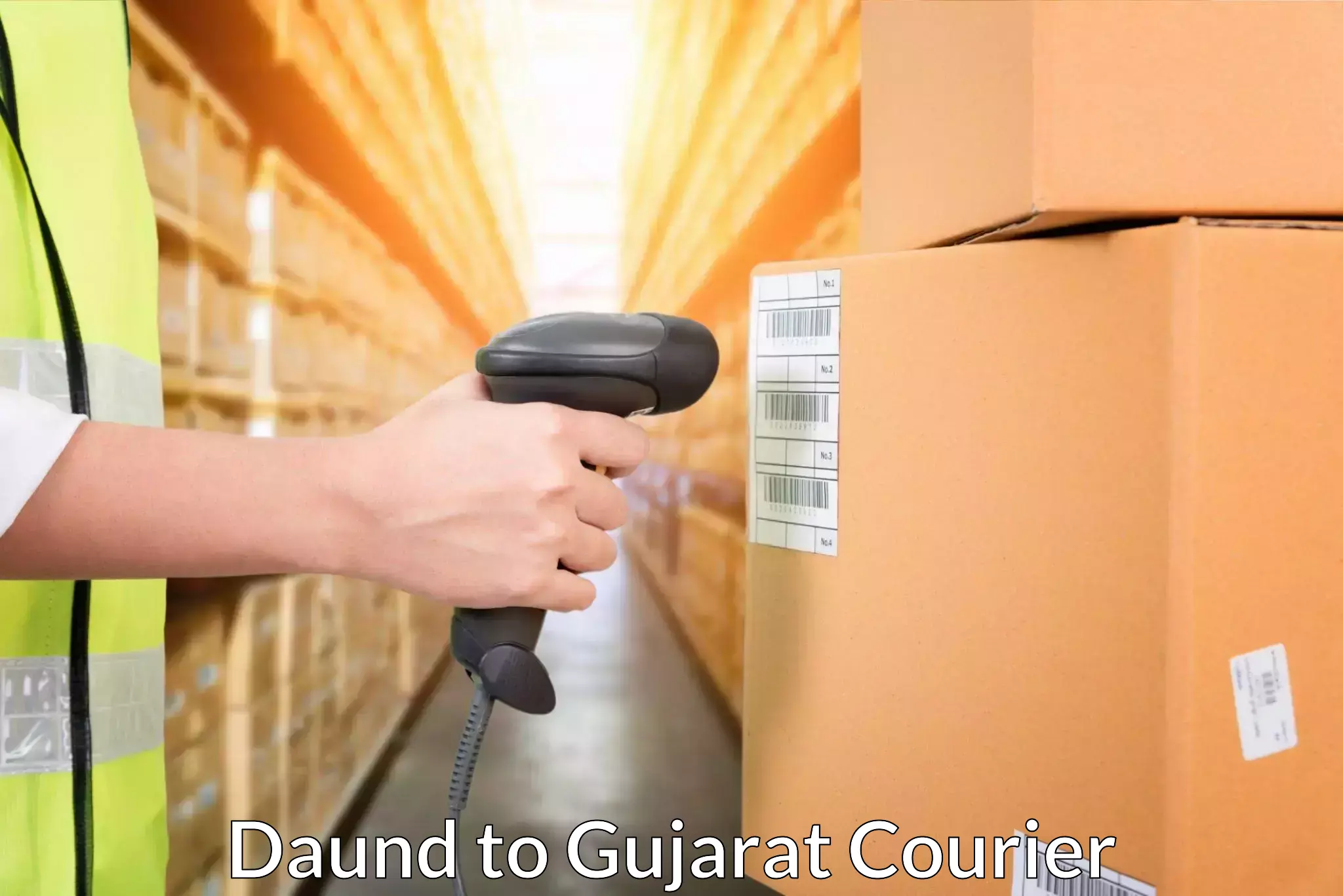 Emergency parcel delivery Daund to Kandla Port